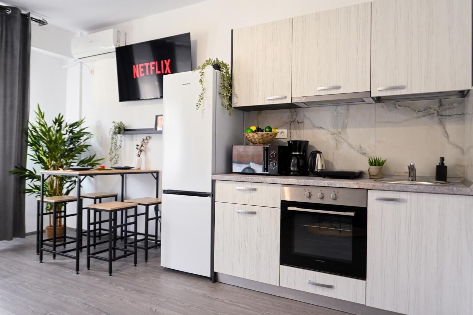 Old Town Charm - Modern & Comfortable Accommodation In The Heart Of The City Bucureşti Ngoại thất bức ảnh