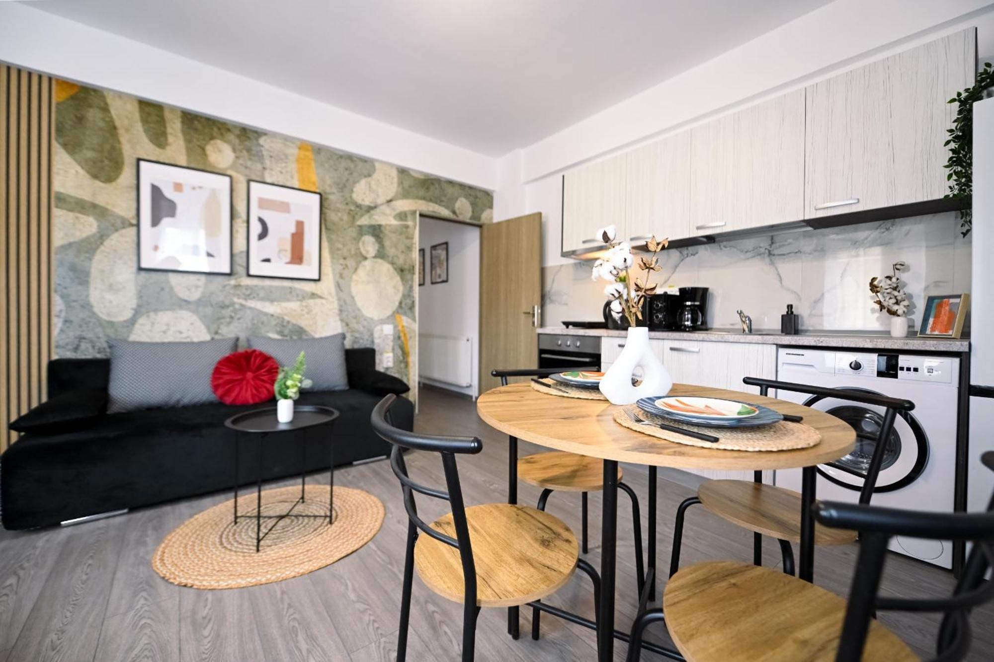 Old Town Charm - Modern & Comfortable Accommodation In The Heart Of The City Bucureşti Ngoại thất bức ảnh