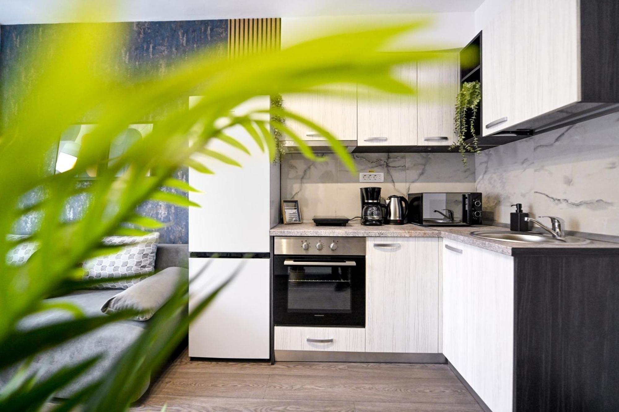 Old Town Charm - Modern & Comfortable Accommodation In The Heart Of The City Bucureşti Ngoại thất bức ảnh