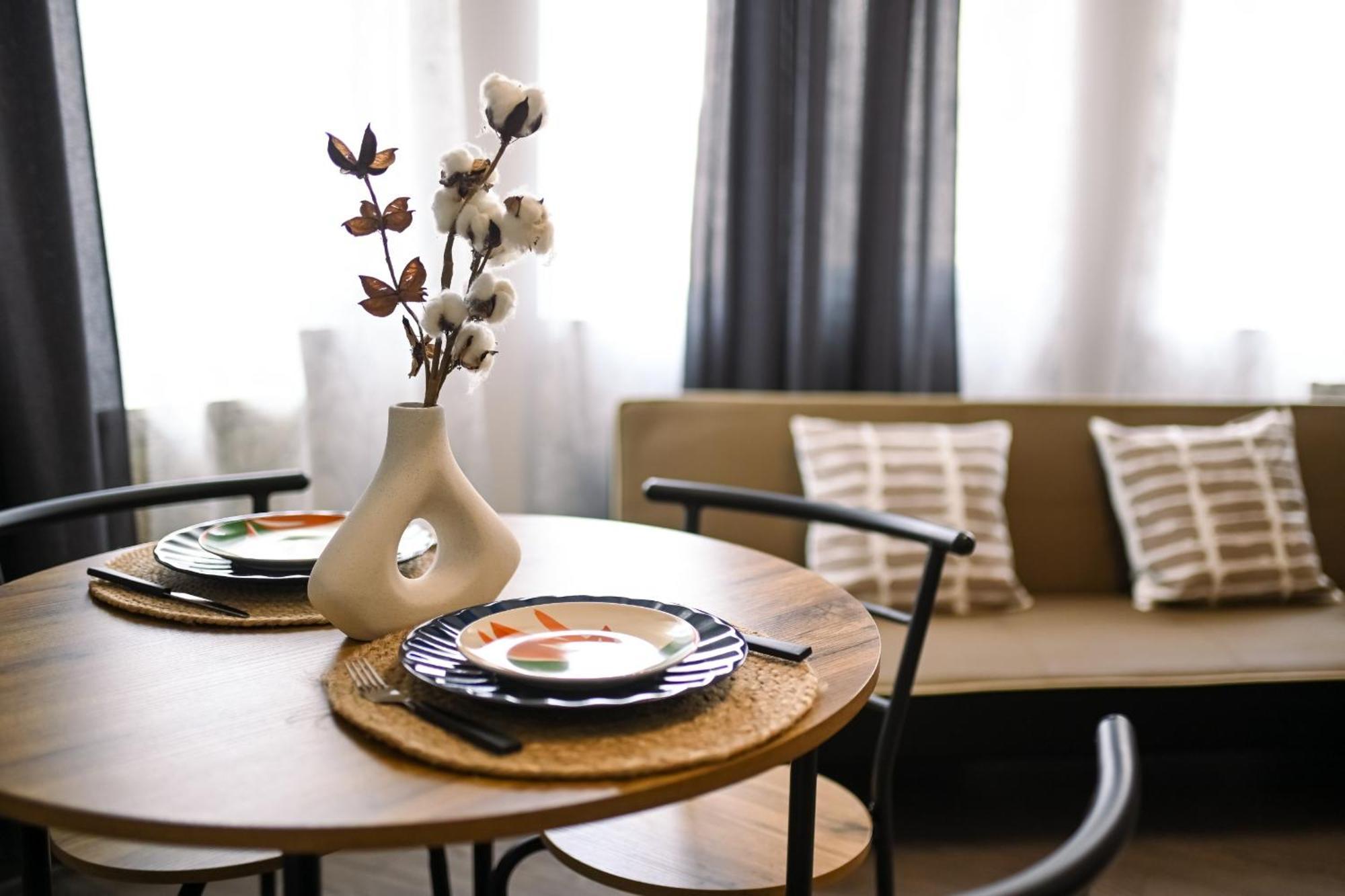 Old Town Charm - Modern & Comfortable Accommodation In The Heart Of The City Bucureşti Ngoại thất bức ảnh