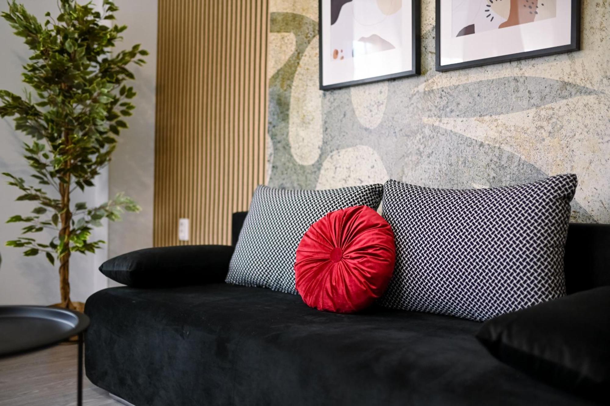 Old Town Charm - Modern & Comfortable Accommodation In The Heart Of The City Bucureşti Ngoại thất bức ảnh