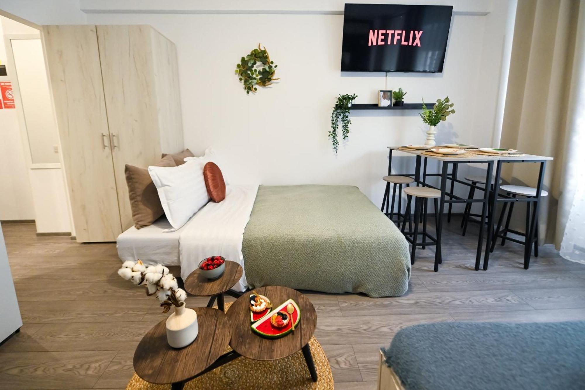 Old Town Charm - Modern & Comfortable Accommodation In The Heart Of The City Bucureşti Ngoại thất bức ảnh